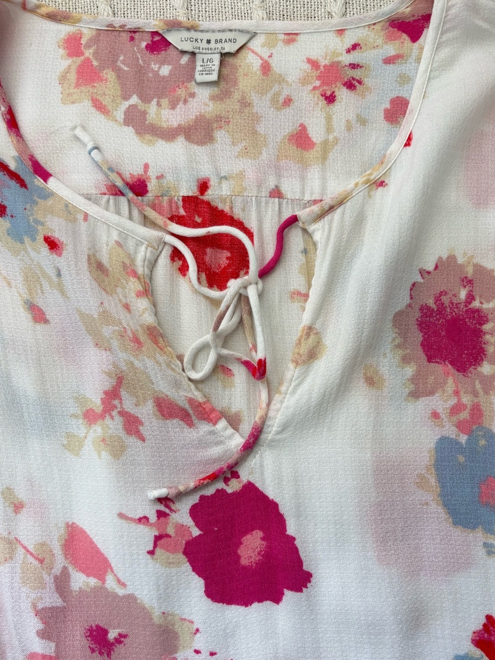 Lucky Brand Floral Peasant Blouse Top Boho Tie Neck Smocked Cuff Size Large - Picture 6 of 12